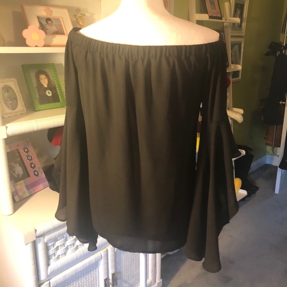 Rose and Olivia Tops - Open Bell Sleeves Blouse